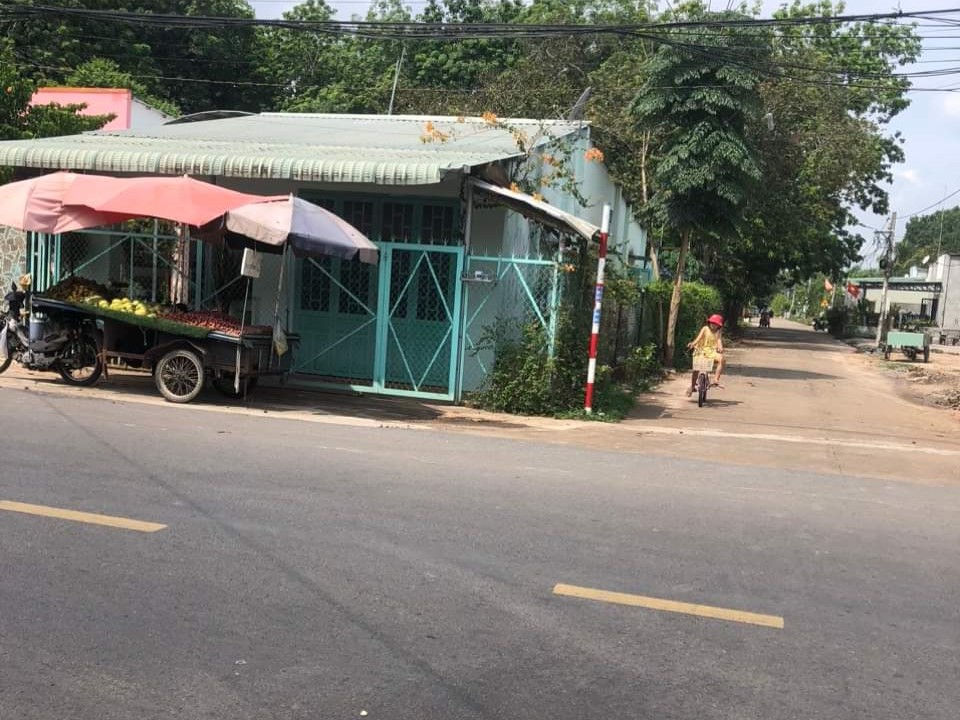 Bán góc 3.600m2 giá 180 triệu SHR, TC 600m2, gần KCN, gần chợ