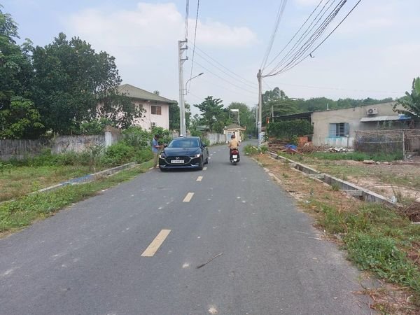 Bán gấp đất sào đường nhựa 20m khu dân cư hiện hữu