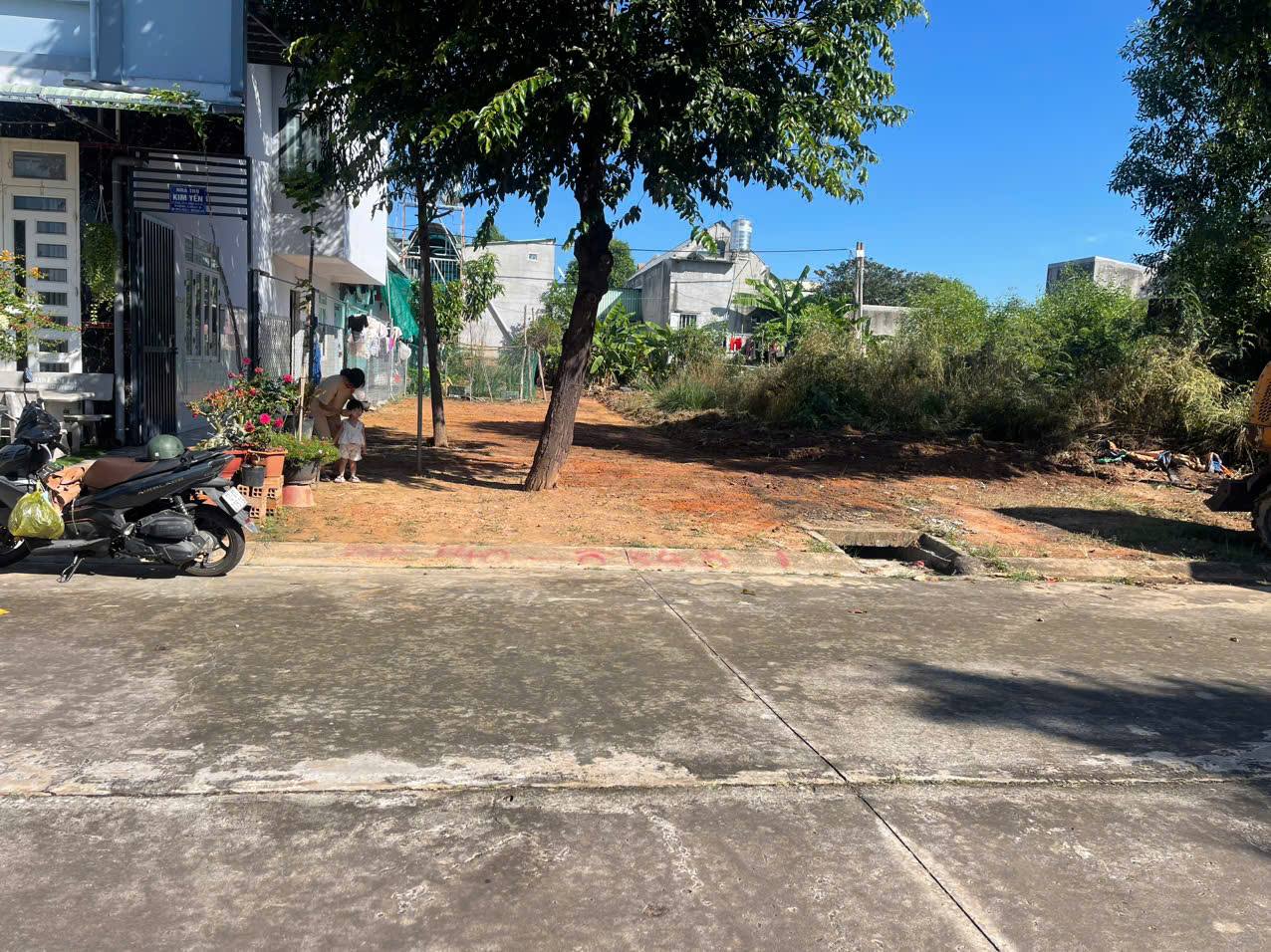 Bán đất sào có thổ cư giá rẻ, đất hơn 1 1.000m2 có đất ở