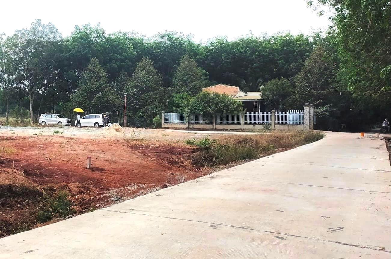 Cần bán 2.200m2 đất, sổ riêng ngay Kcn Becamex tiện xây trọ