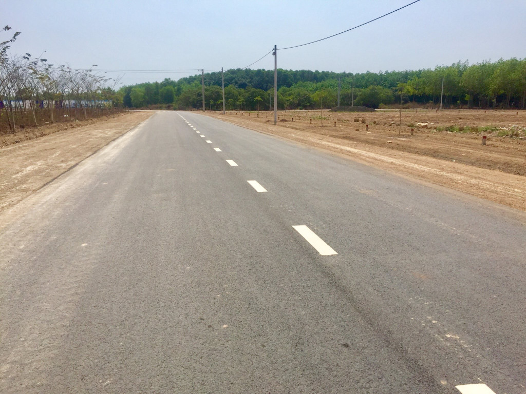 Đất Bình Phước thổ cư 250m2 mặt tiền đường nhựa 12m ngay ủy ban