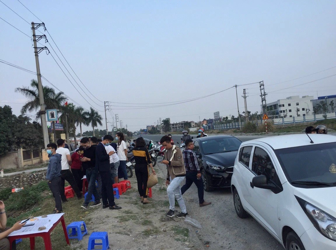 Thời “tiền mặt là vua” trên thị trường bất động sản
