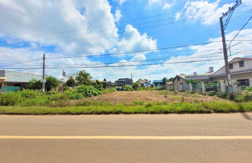Bán đất mặt tiền ĐT.756, diện tích 294,6m2, giá bán 750 triệu