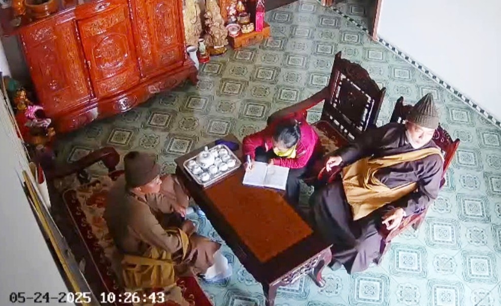 Bảo Lộc: Giả danh nhà sư đi khất thực để lừa đảo